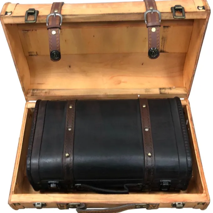 Silk & Salt Vintiquewise QI003068.2 2-Colored Style LuggaSuitcase ampTrunkampMulti Color ampBlack - Set of 2^ Checked Luggage