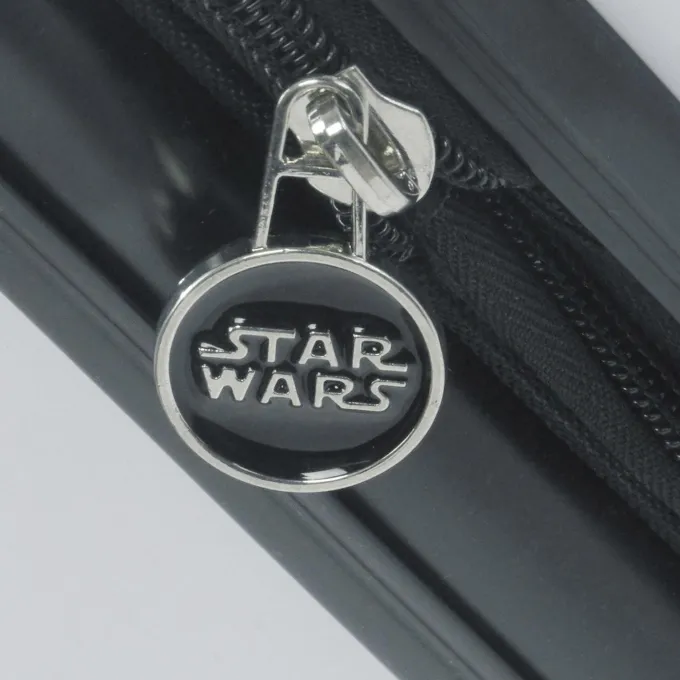 Silk & Salt FUL Star Wars Storm Trooper Embossed 21in Spinner Suitcase White^ Hard Side Luggage