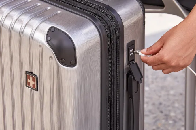 Silk & Salt SwissTech Exhibition 22 Polycarbonate Hard Side Check Lugga( Exclusive)^ Checked Luggage